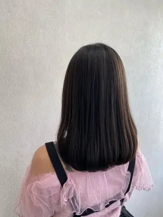 セミロング カラー tocca 💜石田愛結💜のヘアスタイル