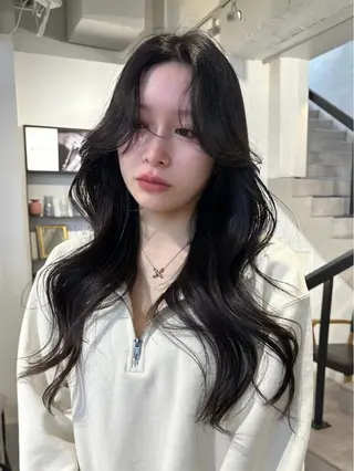 ロング 🐈‍⬛韓国ヘア カノン♥️のヘアスタイル