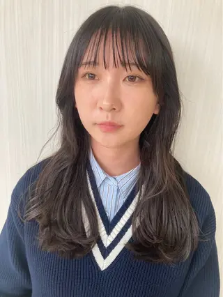 ロング カラー 塚本 莉子のヘアスタイル