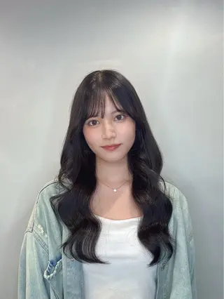 カラー ナズ ナズのヘアスタイル