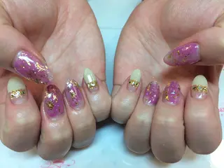 ネイル ネイルリボン 受付スタッフのネイルデザイン