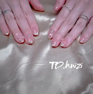 ミディアム めぐみのネイルサロン 惠のネイルデザイン