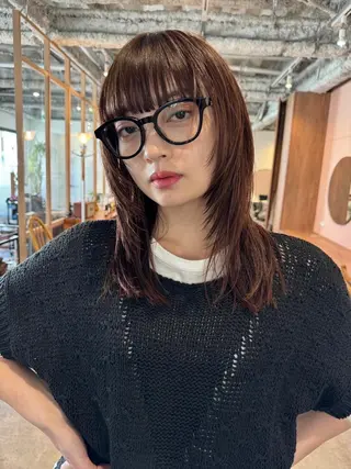 ミディアム カラー CEINE OURのヘアスタイル