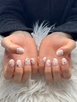 ネイル Loa　salon所属・小畑 寧捺のネイルデザイン