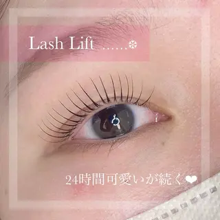 パーマ 山守 芽以のマツエク・マツパデザイン