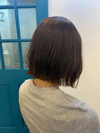 ショート KANA/ボブ/ インナーカラー/艶髪のヘアスタイル