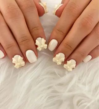 ネイル nail salon hoLLyhockのネイルデザイン