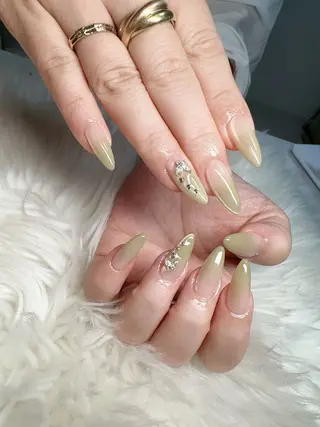 ネイル ＆ME アンドミーのネイルデザイン