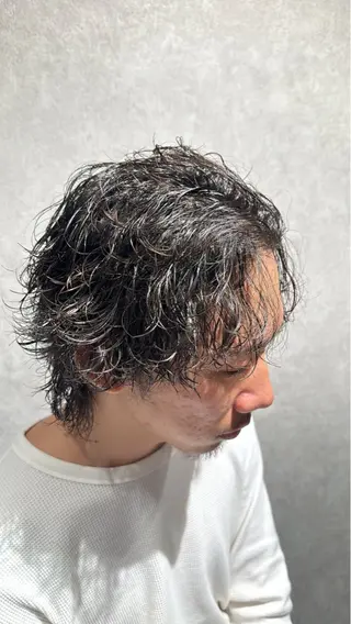 ミディアム パーマ ヘアアレンジ メンズ NEXT NEO所属・メンズヘア静岡 ✂︎Ryuheiのヘアスタイル