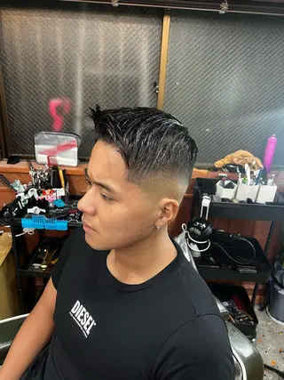 ショート SOLIZ HAIR CREW所属・関根 武蔵のヘアスタイル