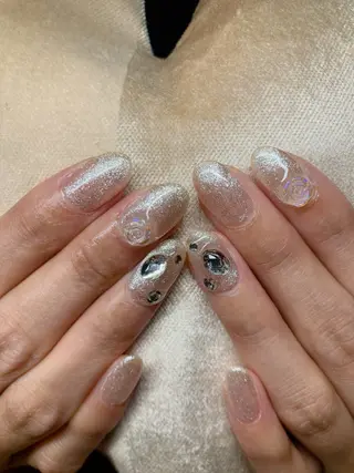 ネイル ECLAT エクラ所属・寺山 千鶴のネイルデザイン