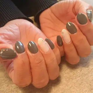 ネイル ジェヌインネイル 河内のネイルデザイン