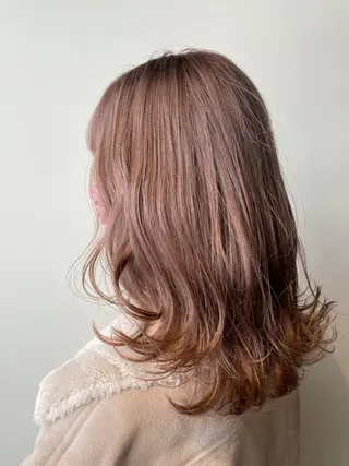 セミロング カラー レイヤー/艶カラー 🫧守利のヘアスタイル