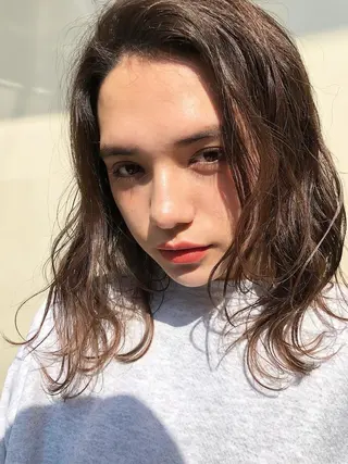 ミディアム mood tatemachiのヘアスタイル