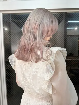 セミロング カラー lani ブリーチ /ダブルカラーのヘアスタイル