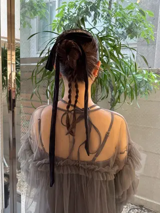 セミロング ヘアアレンジ mina 🌷のヘアスタイル