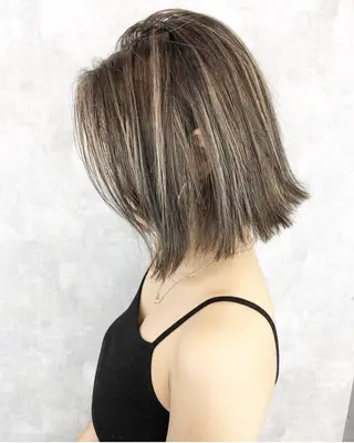 ショート カラー レイヤーカット BLend 渋谷のヘアスタイル