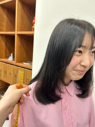 ミディアム 藤原 あかりのヘアスタイル