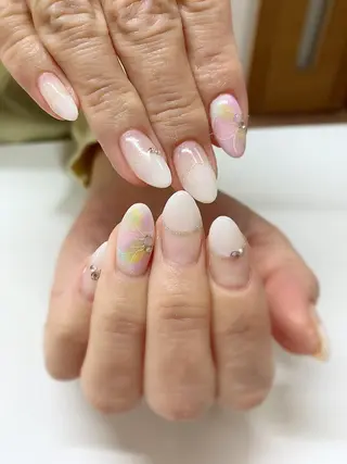 ネイル Lily Roseスタッフ一同のマツエク・マツパデザイン