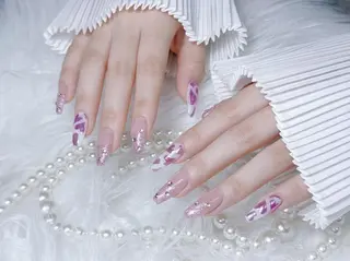 ネイル RAFFINE 月🦋🩵のネイルデザイン