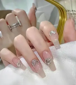 ネイル 安田 友梨のネイルデザイン