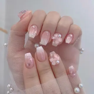ネイル Lee Nailsのネイルデザイン