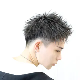 ショート メンズ メンズ特化カットパー マカラー坂田柊のヘアスタイル