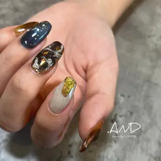 ネイル LOOPER所属・mzh ...のネイルデザイン