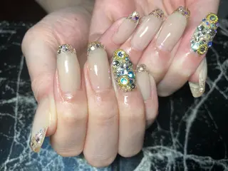 ミディアム ネイル ✴︎ Delightのネイルデザイン