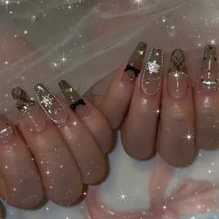 ネイル LUANA所属・LUANA ジュリのネイルデザイン