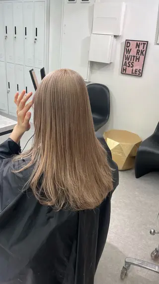 ロング カラー PELE所属・盛れる💖ミルクティ ー💍🎀yuiのヘアスタイル