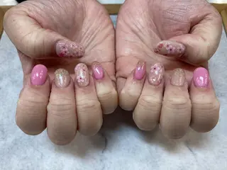 ネイル ネイルリボン 受付スタッフのネイルデザイン