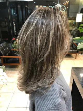 ミディアム カラー olino 【オリノ】西田辺のヘアスタイル