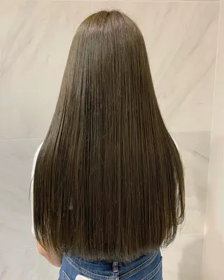 ロング カラー TENELE所属・チバ タクミのヘアスタイル