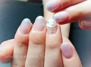 ネイル YUMI NAGAI  のネイルデザイン