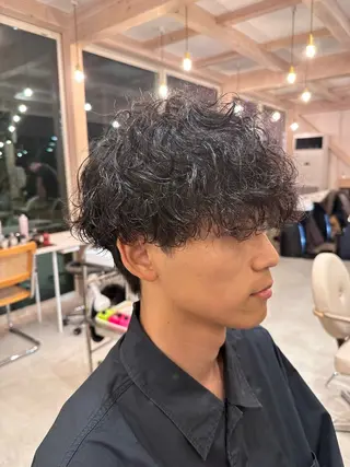 パーマ メンズ and c所属・NISHI （ニシ）のヘアスタイル