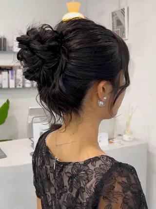 ヘアアレンジ 透明感カラー・ 髪質改善🩵イケダのヘアスタイル