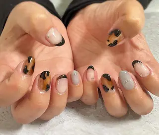 ミディアム BURGUNDY 🌹eriのネイルデザイン