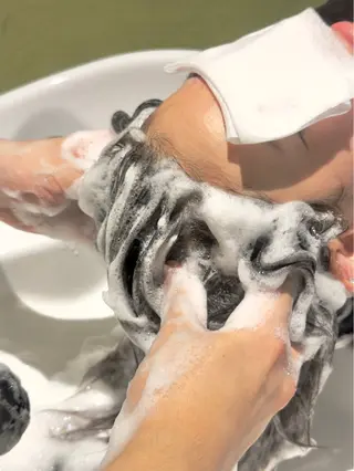 頭から整える美容師 松田のヘアスタイル