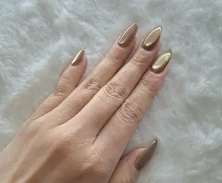 ネイル KURONOSUHAIRDESIGN所属・岡林 えりのネイルデザイン