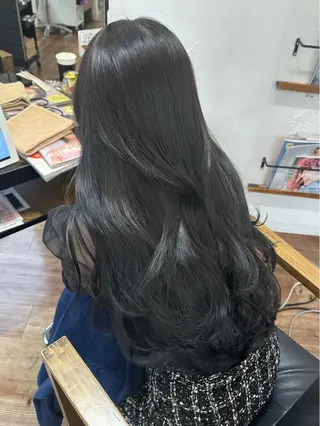 ロング こもも/ワンホン/ 韓国/髪質改善のヘアスタイル