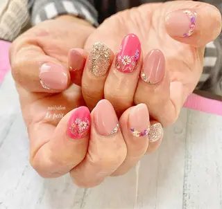 ネイル 石野 広佳のネイルデザイン