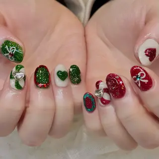 ネイル 新井 ひなののネイルデザイン