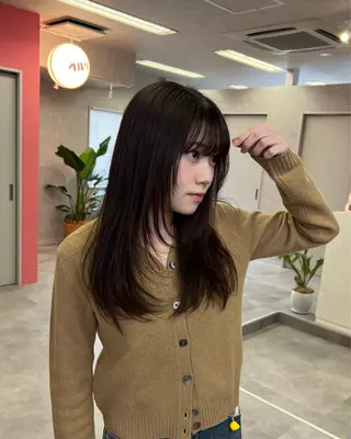 セミロング Hz/金子 亮/レイヤーカットのヘアスタイル