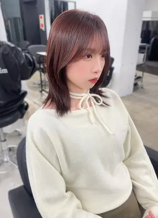 ミディアム レイヤーカット/ 縮毛矯正/ミサキ💐のヘアスタイル