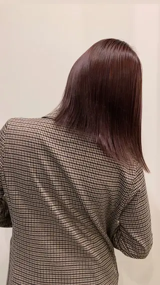 ミディアム カラー 落合希 Olivebeigeのヘアスタイル