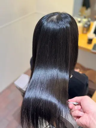 ロング イルヘアーライラ所属・美髪専門美容師 SHUのヘアスタイル