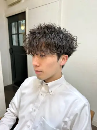 ショート パーマ メンズ メンズ/スパイキー ショート/isseyのヘアスタイル