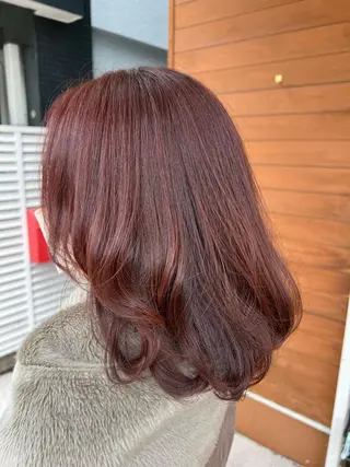 ショート カラー イシイ ハルナ 🤍のヘアスタイル