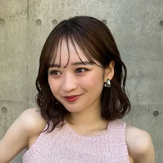 ショート カラー レイヤー/ボブ/透明 感カラー/佐藤奈由のヘアスタイル